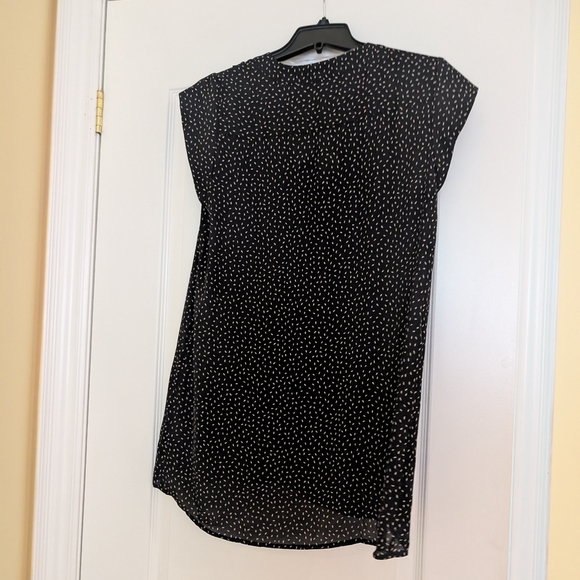 Black and White Polka Dot Top Reitmans Size Medium Bnwt - Picture 5 of 5